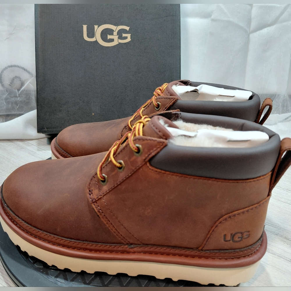 NEW UGG Womens Neumel Utility Brown Leather Chukka  Boots Waterproof SIZE 6.5 M5